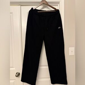 ALO Yoga Men's Black Sweatpants